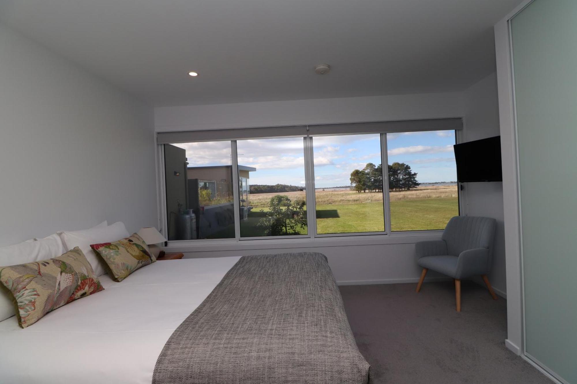 Pelican Point Sanctuary St Helens Chambre photo