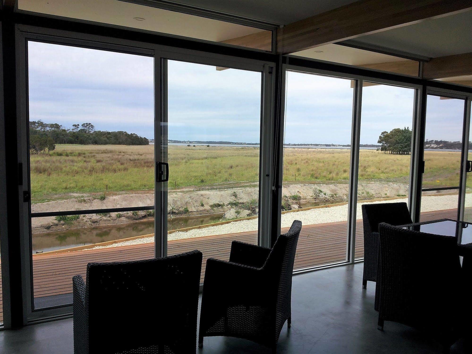 Pelican Point Sanctuary St Helens Extérieur photo